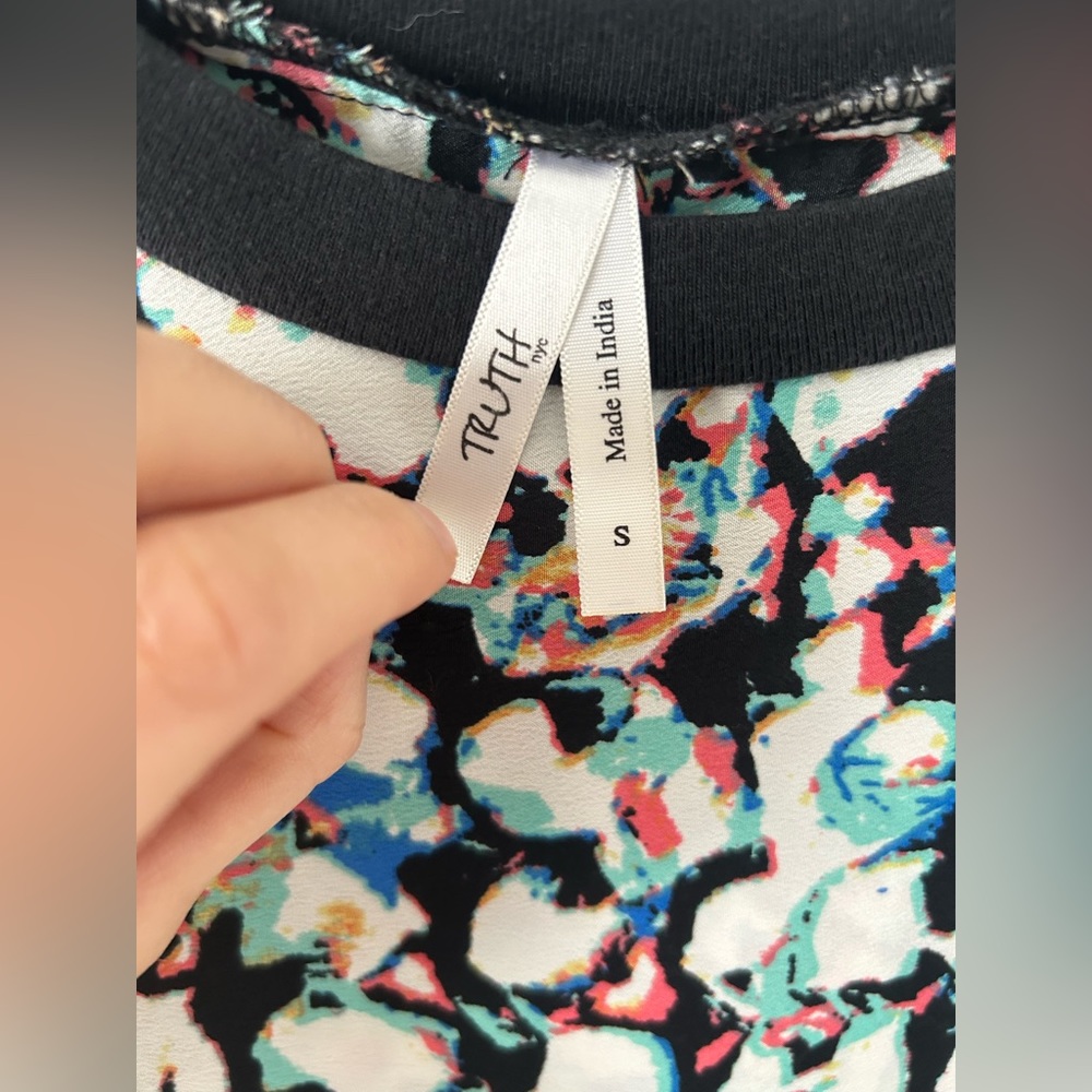Truth Tank Top - Size Small. - Picture 2 of 5